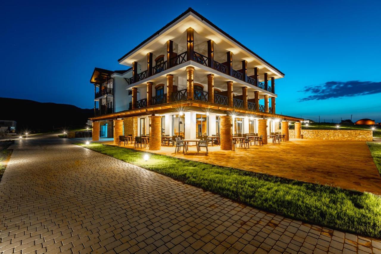 Hotel Qvevrebi Tel Avi Exterior foto