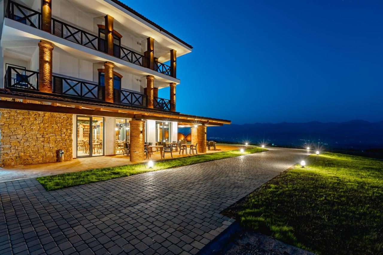 Hotel Qvevrebi Tel Avi Exterior foto